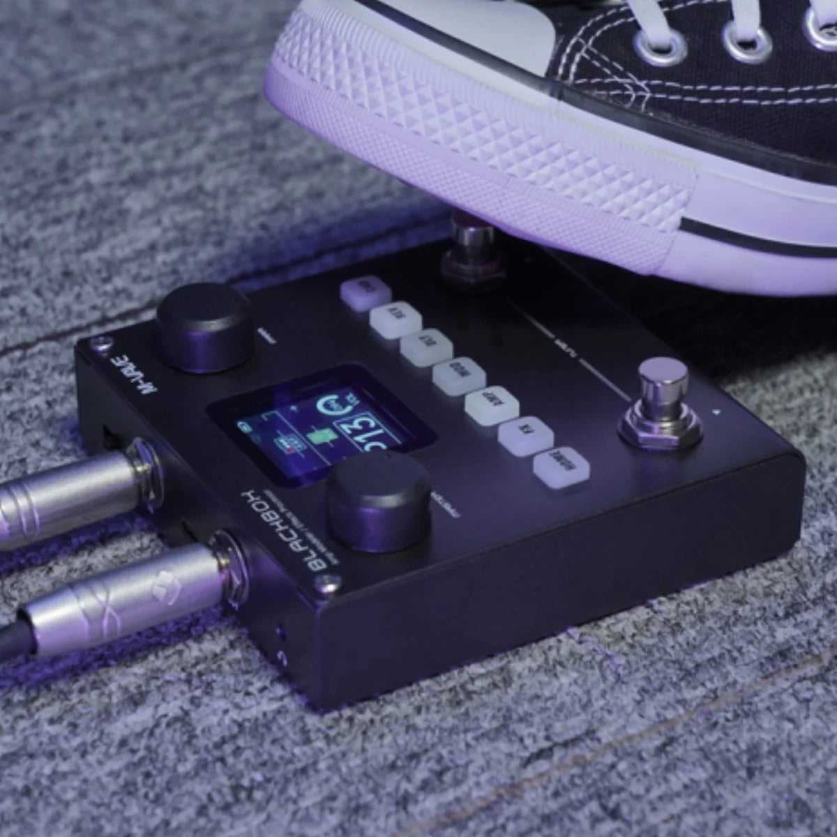 M-VAVE BLACKBOX M-VAVE BLACKBOX Guitar Effect Pedal Multifunctional Guitar/Bass Effector Built-in battery, 80 editable Presets, 6 Effects Module StompBoxStore